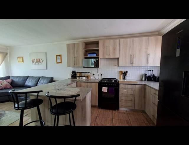 3 BEDROOM HOUSE FOR SALE IN CLAREMONT